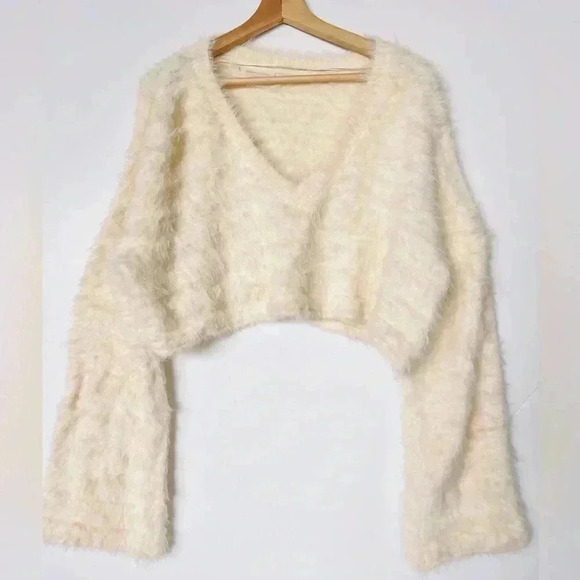 NEW! Urban Outfitters Fuzzy Textured Crop Sweater with Bell Sleeves - Picture 1 of 5